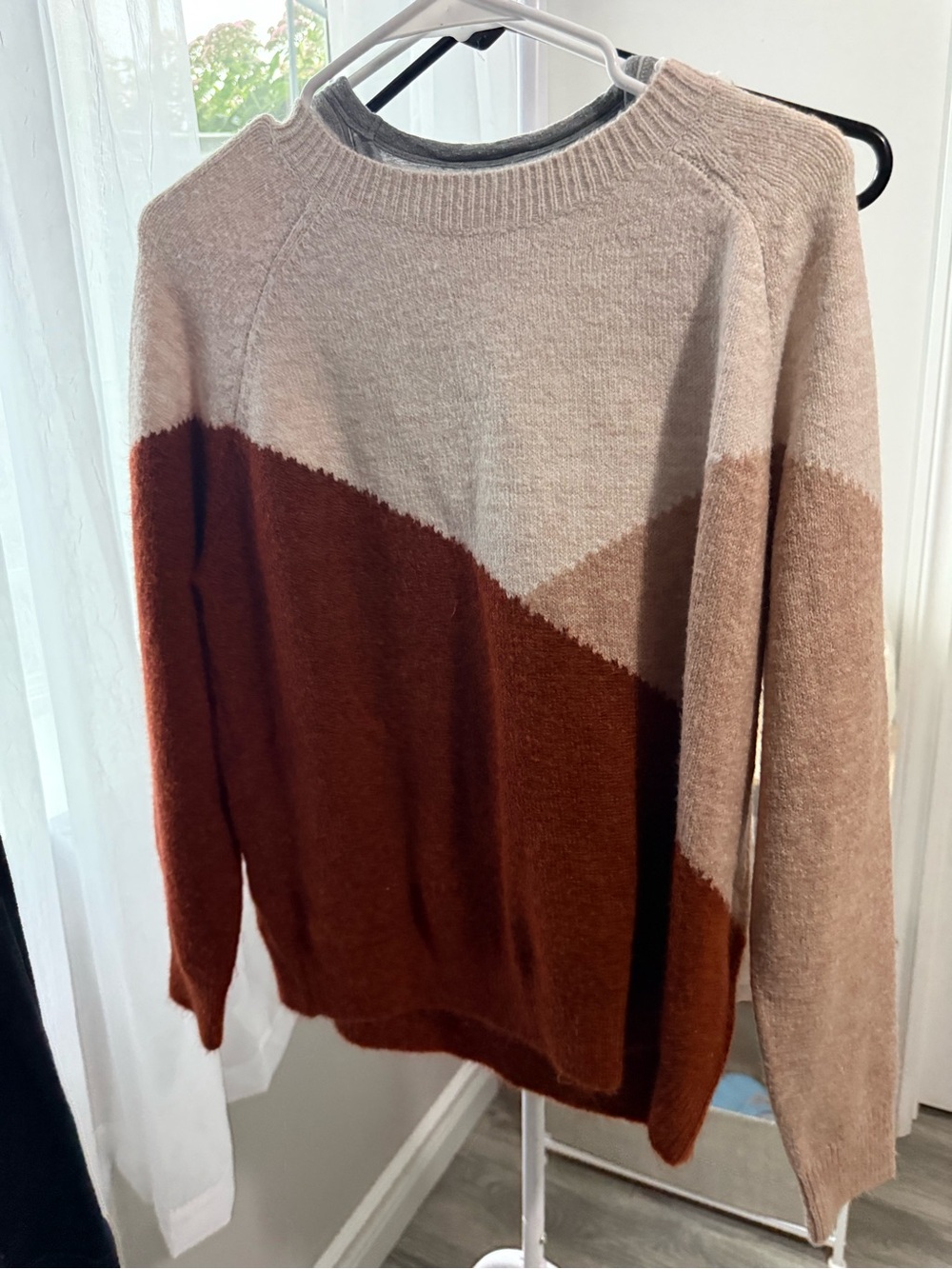 SHEIN Two-Tone Crewneck Sweater in Taupe and Rust